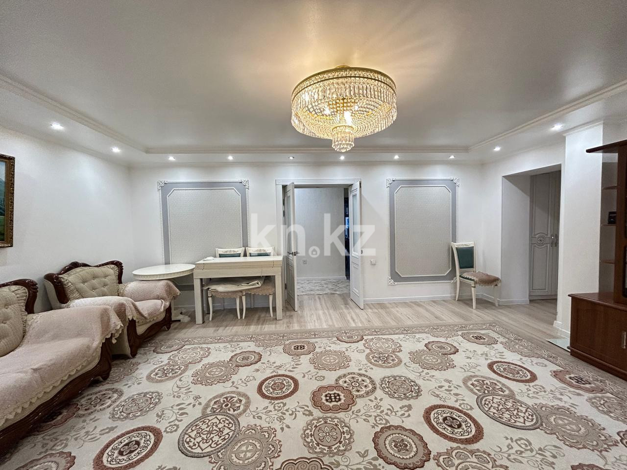 Продажа 5-комнатной квартиры, 107 м², ул. Муканова в Караганде - фото 5