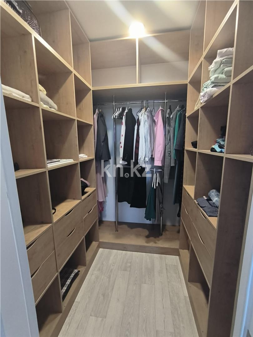 Продажа 2-комнатной квартиры, 72 м², ул. Дюсембекова в Караганде - фото 7