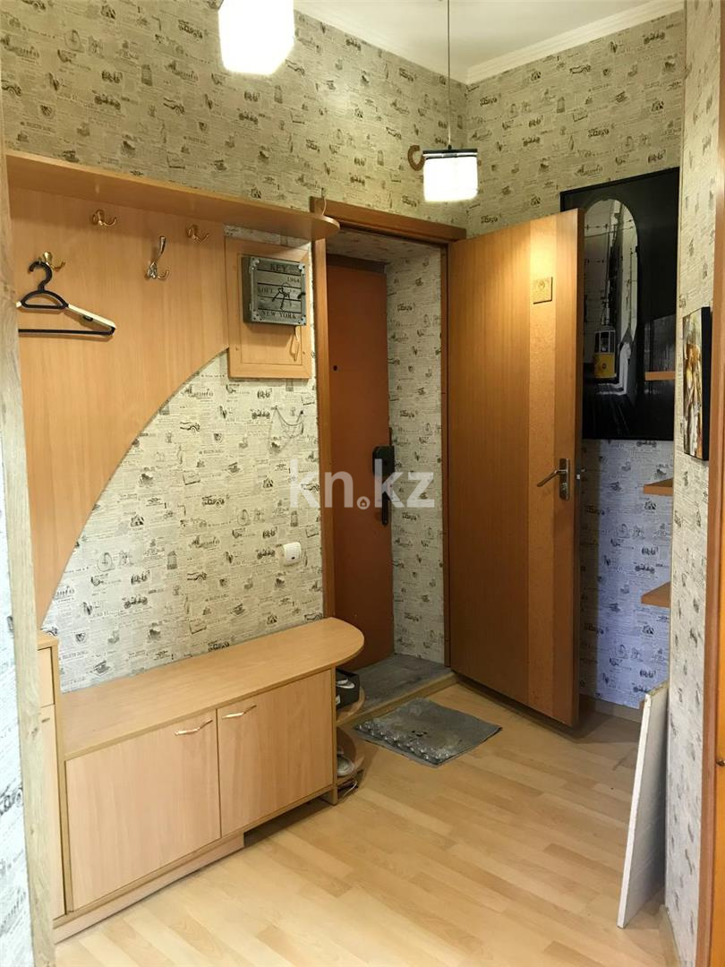 Продажа 2-комнатной квартиры, 57 м², ул. Аханова (Театральная), дом  54 в Караганде - фото 8