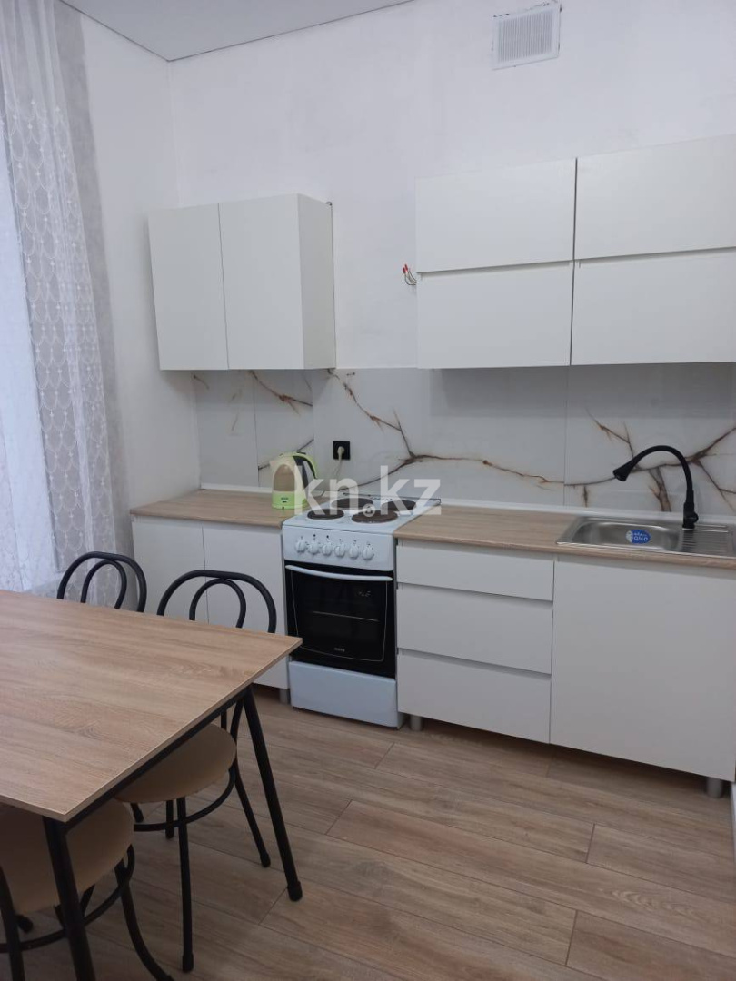 Аренда 1-комнатной квартиры, 36 м² в Астане