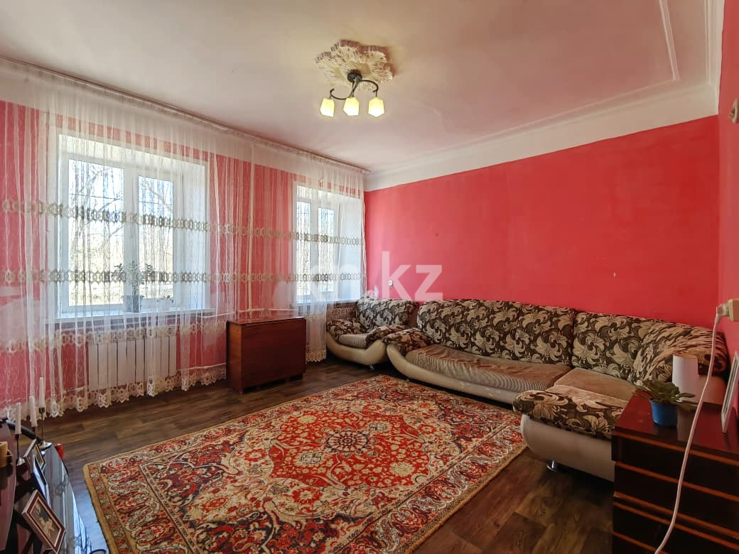 Продажа 2-комнатной квартиры, 61 м² в Караганде