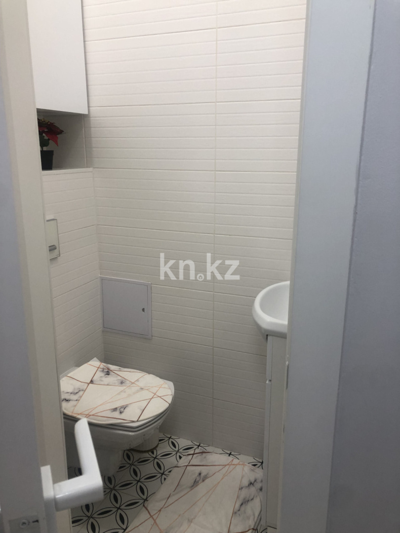 Продажа 2-комнатной квартиры, 70 м², ул. Маметовой, дом  10 в Астане - фото 7