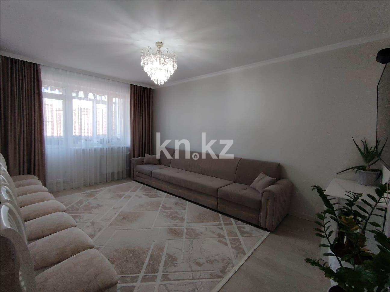 Продажа 3-комнатной квартиры, 81 м² в Караганде