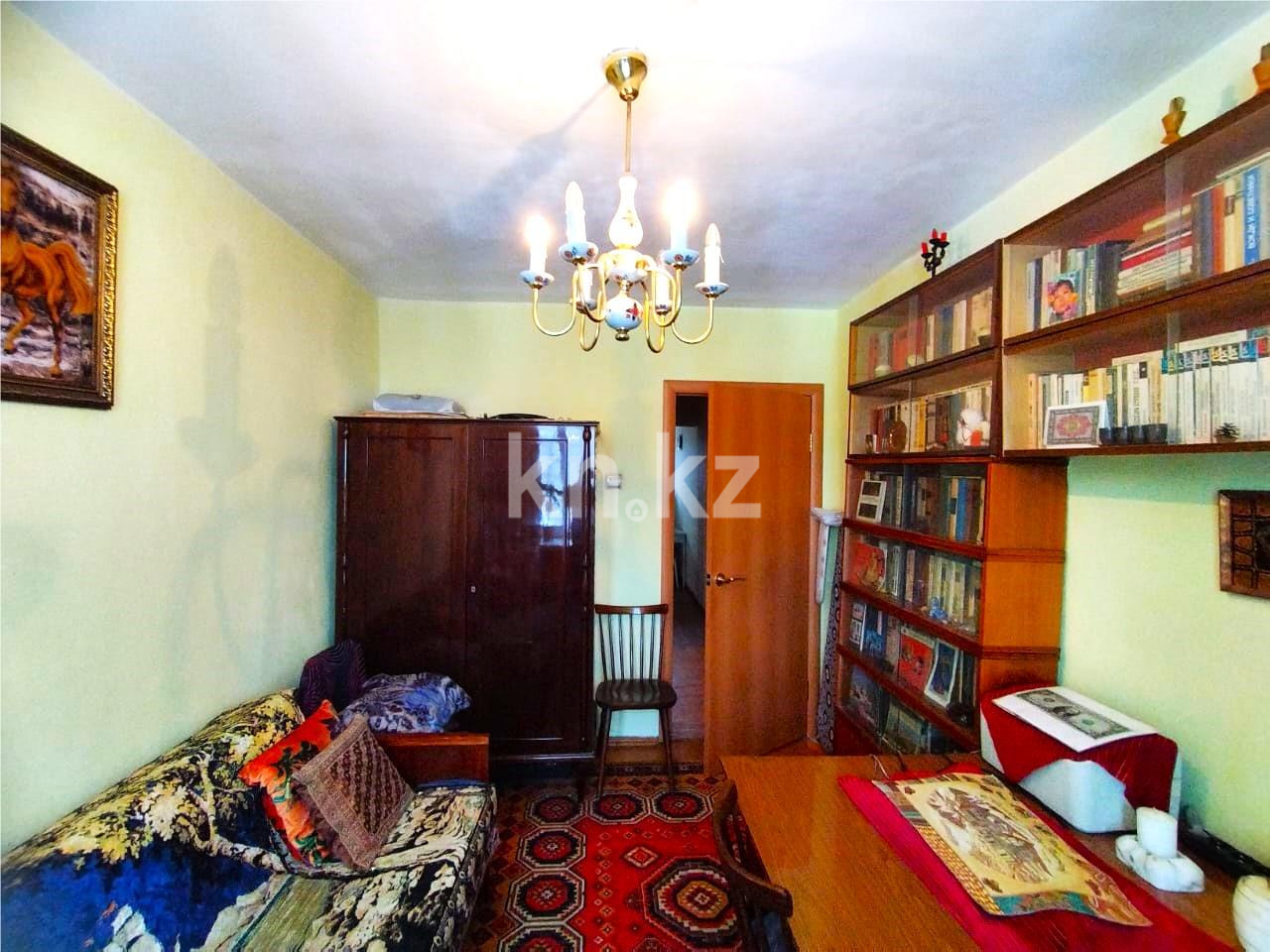 Продажа 3-комнатной квартиры, 62 м², ул. Ермекова, дом  83 в Караганде - фото 6