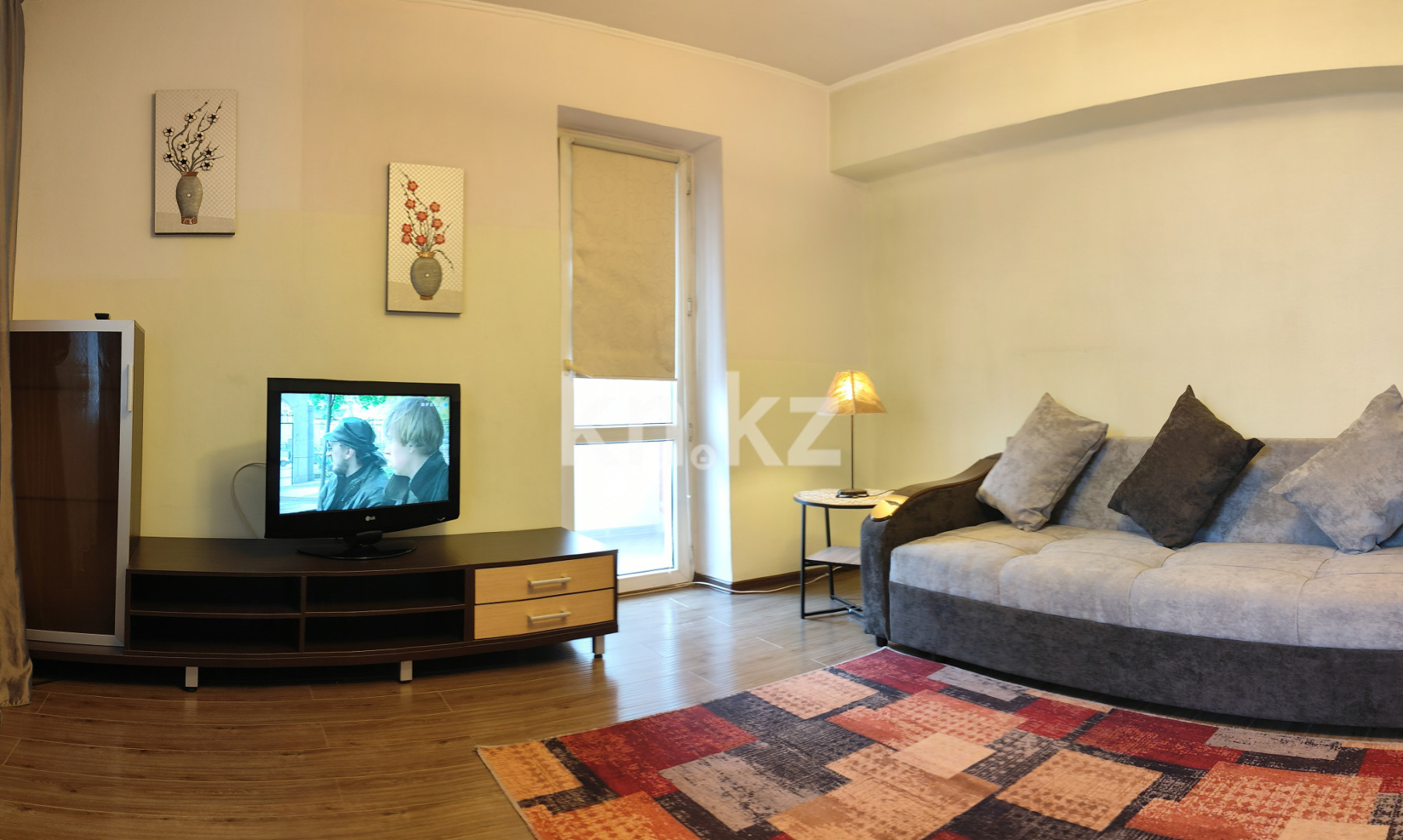 Аренда 1-комнатной квартиры посуточно, 50 м², мкр-н Самал-1, дом  31 - ул. Жолдасбекова в Алматы