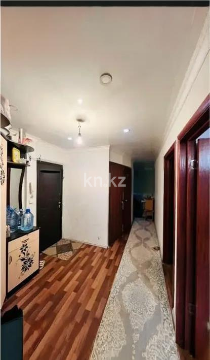 Продажа 3-комнатной квартиры, 64 м², ул. Абая, дом  80/2 в Темиртау - фото 4