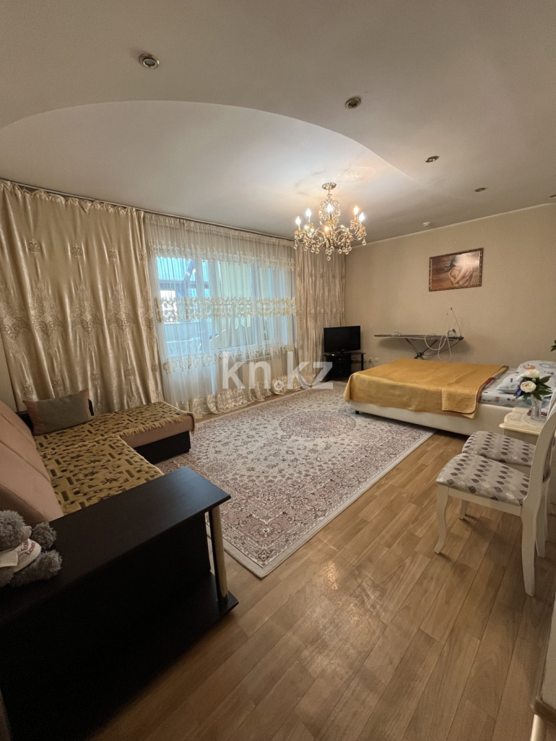 Аренда 1-комнатной квартиры посуточно, 62 м², Абая, дом  63 - ул. Валиханова в Астане - фото 14