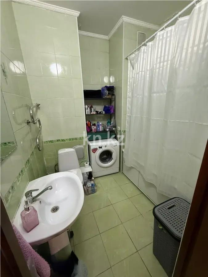 Продажа 1-комнатной квартиры, 39 м², пр. Абая, дом  92/1 в Астане - фото 4