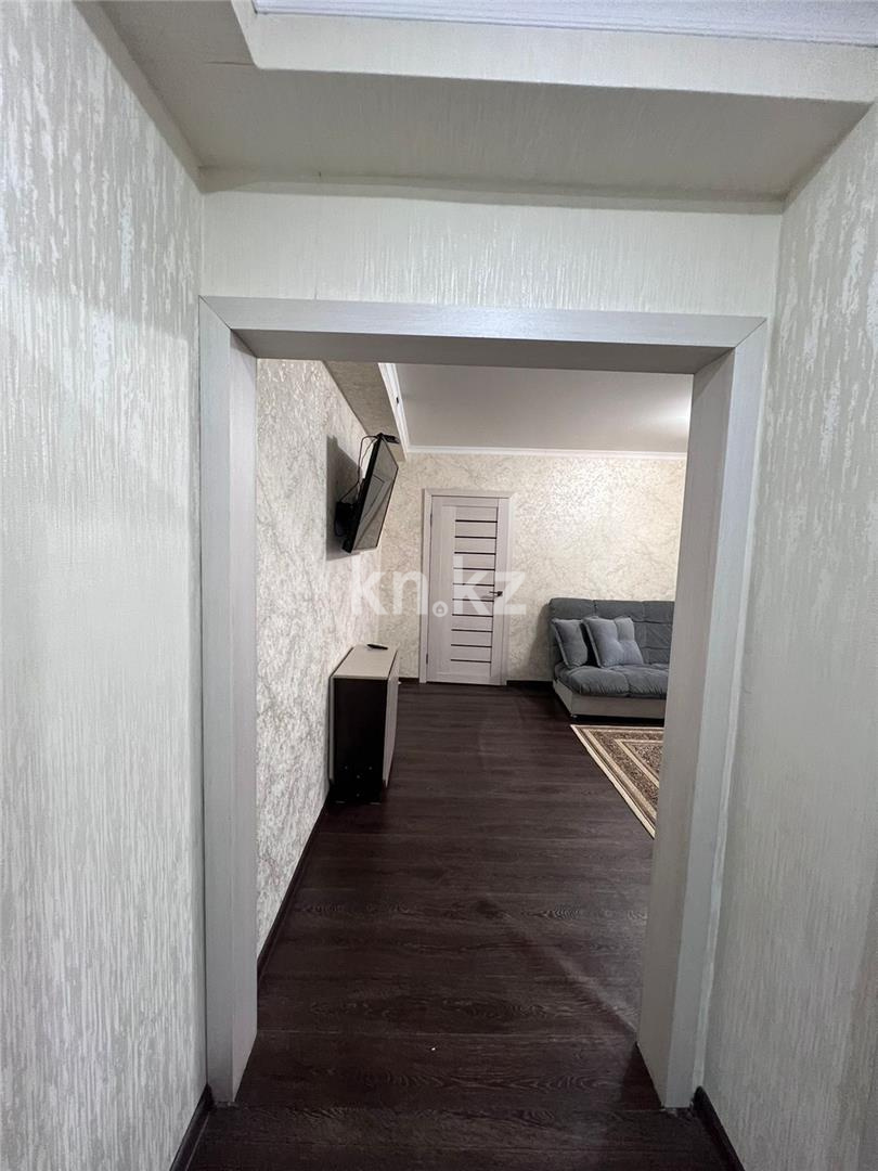 Продажа 3-комнатной квартиры, 82 м², ул. Ермекова, дом  106/6 в Караганде - фото 19