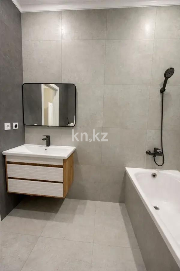 Продажа 4-комнатной квартиры, 102.9 м², пр. Абая, дом  160 в Алматы - фото 5