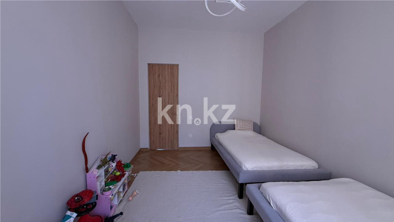 Продажа 5-комнатной квартиры, 155 м², ул. Жошы хана в Астане - фото 14