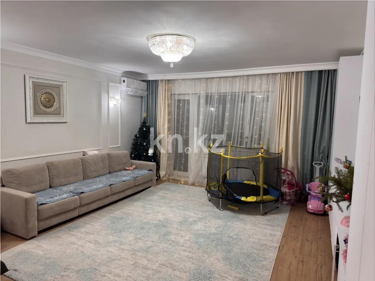 Продажа 3-комнатной квартиры, 102 м², ул. Абая, дом  61/2 в Караганде