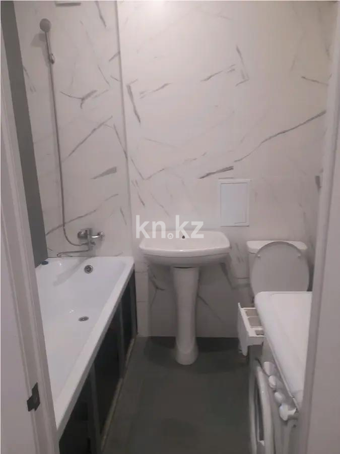 Продажа 2-комнатной квартиры, 60 м², ул. 150 лет Абая, дом  10 в Астане - фото 4