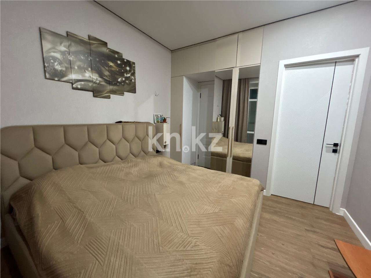 Продажа 3-комнатной квартиры, 87 м², ул. Букетова в Караганде - фото 3