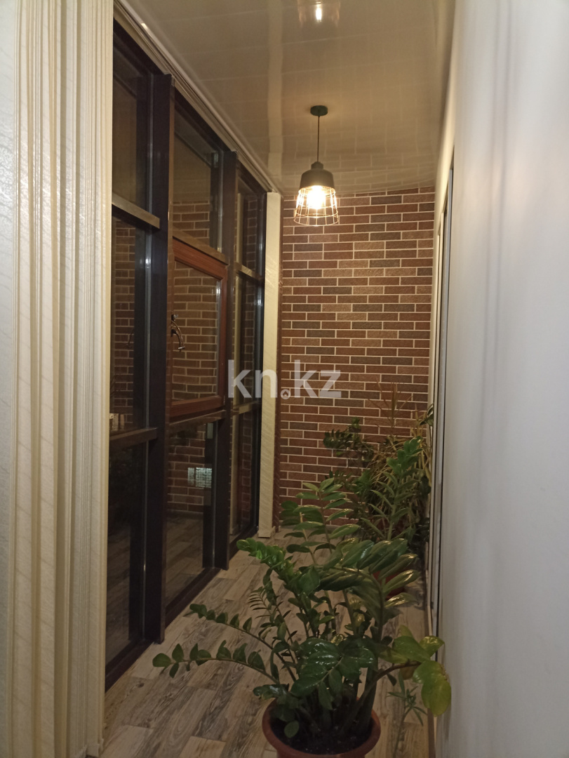 Продажа 3-комнатной квартиры, 90 м² в Караганде