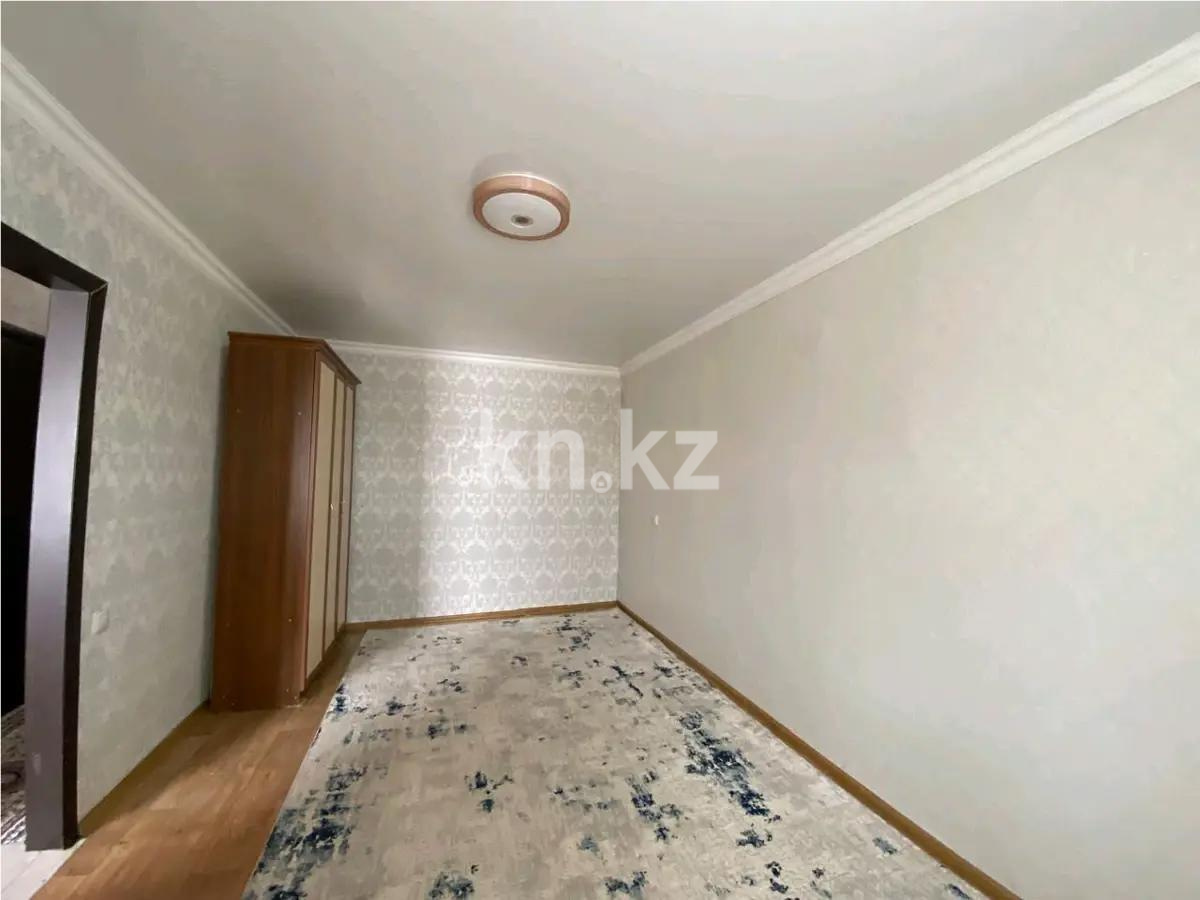 Продажа 1-комнатной квартиры, 30 м², мкр-н Восток-2, дом  11 в Караганде