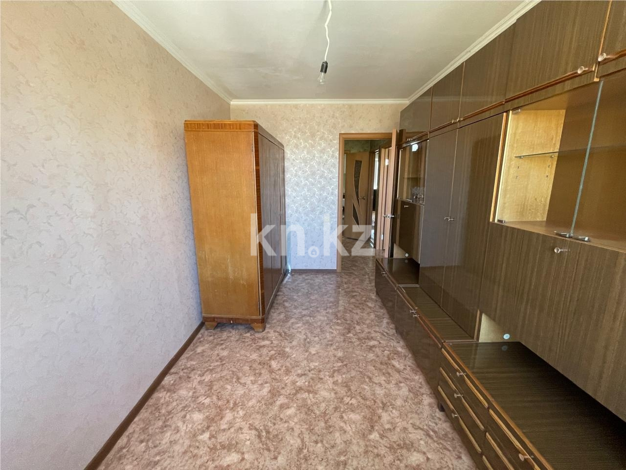 Продажа 3-комнатной квартиры, 61 м² в Караганде