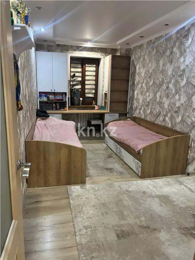 Продажа 3-комнатной квартиры, 85 м², ул. Ержанова, дом  18/6 в Караганде - фото 2
