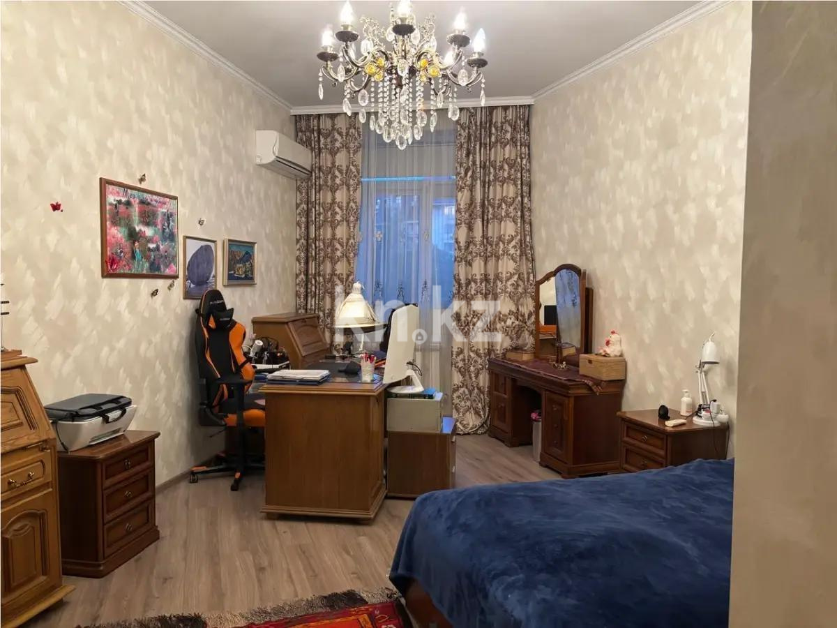 Продажа 2-комнатной квартиры, 83 м², ул. Омаровой, дом  37 в Алматы - фото 3