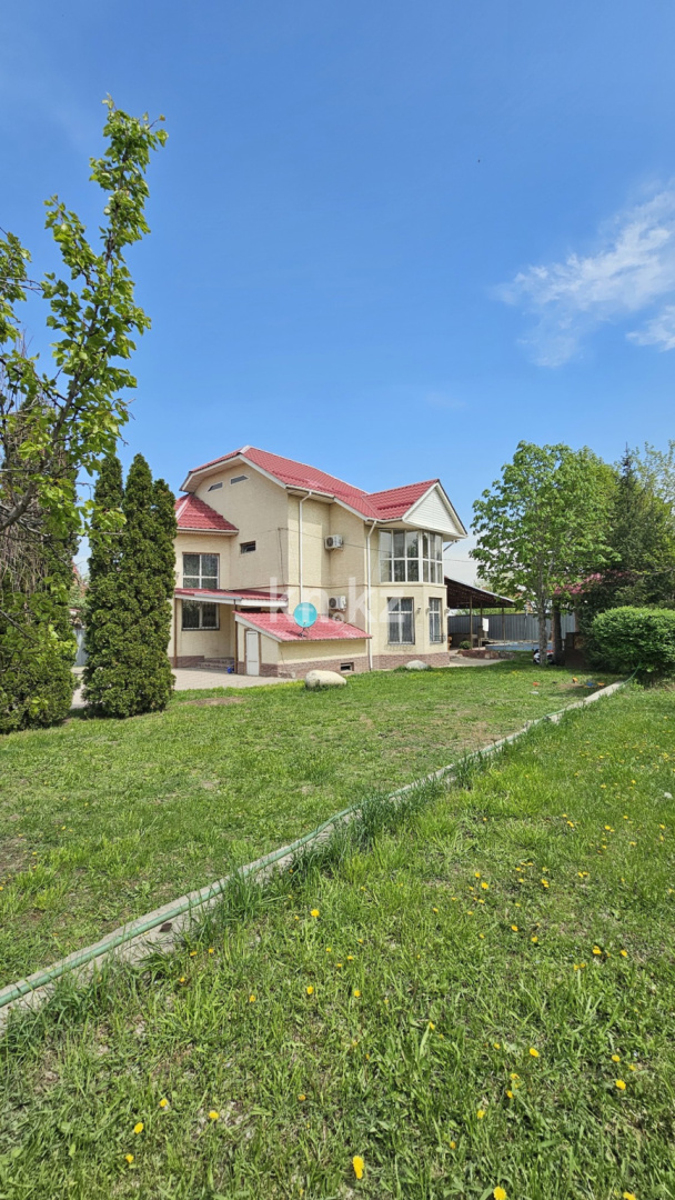 Продажа 5-комнатного дома, 220 м² в Алматы