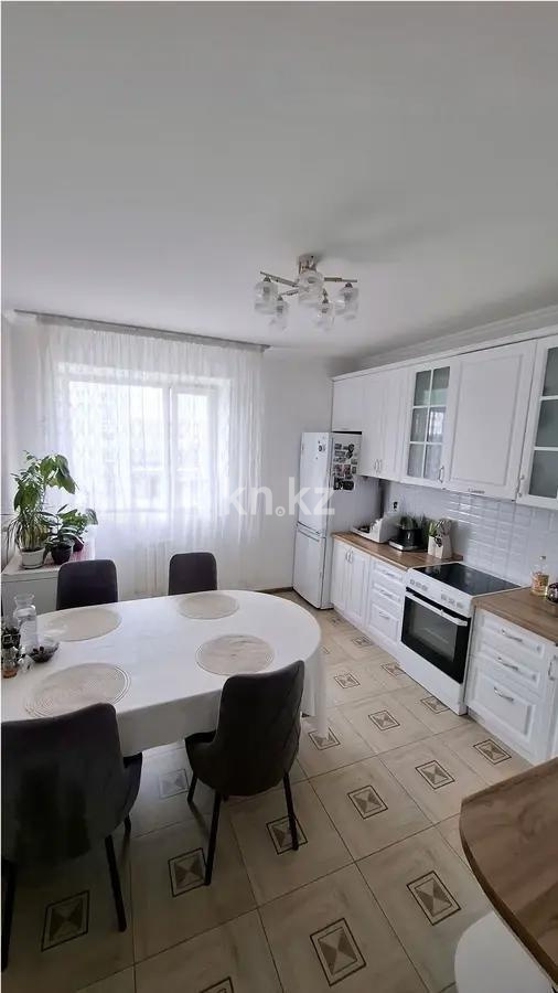 Продажа 2-комнатной квартиры, 72 м², ул. Байтурсынова, дом  43 в Астане - фото 3