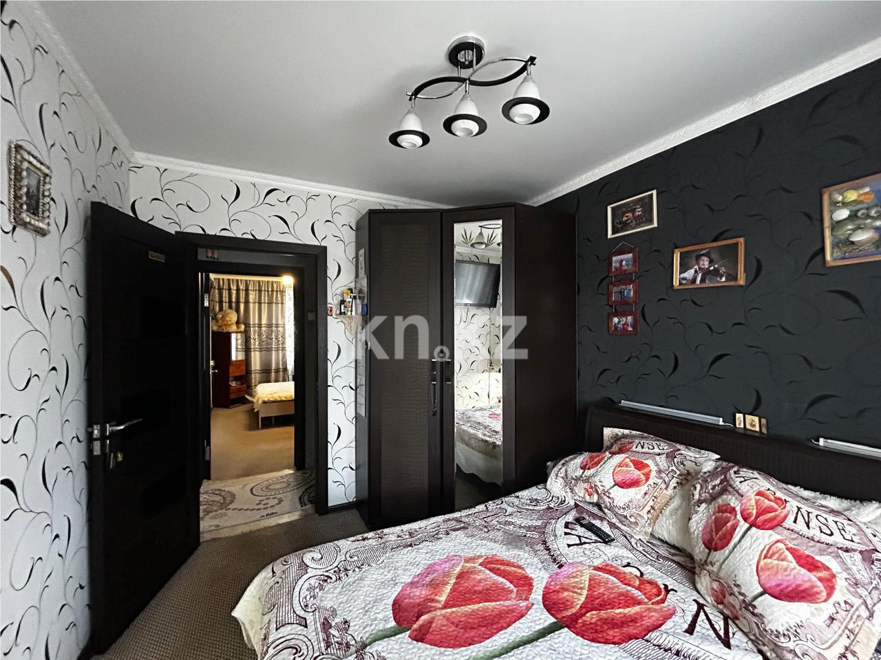 Продажа 4-комнатной квартиры, 79 м², ул. Язева в Караганде - фото 7