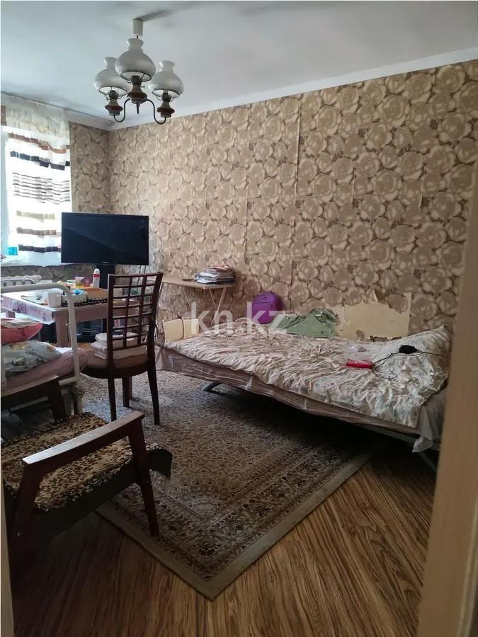 Продажа 3-комнатной квартиры, 63 м², ул. Жандосова, дом  172 в Алматы - фото 3