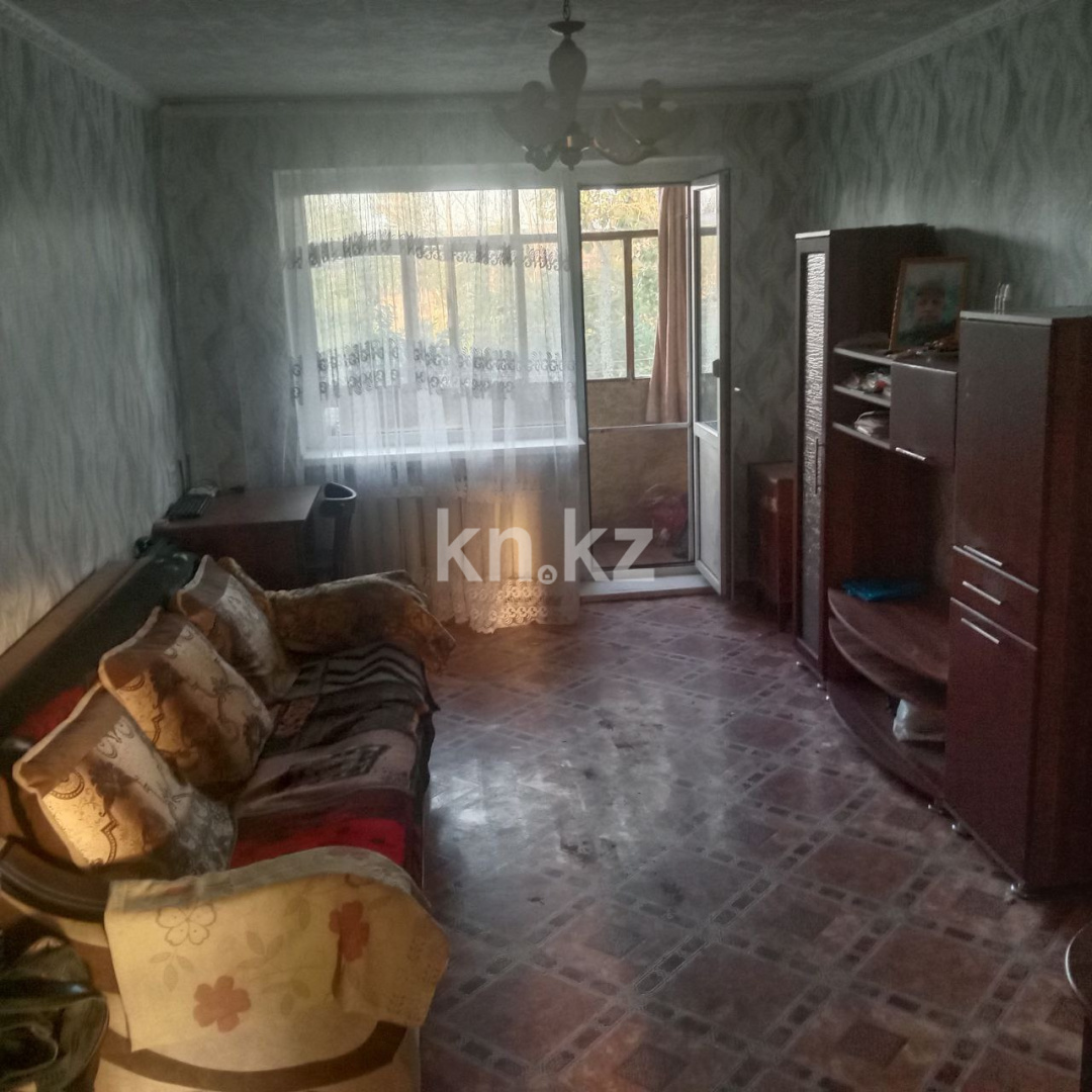 Продажа 2-комнатной квартиры, 43 м², 13-й мкр., дом  14 в Караганде