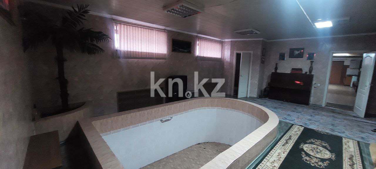 Продажа 9-комнатного дома, 517.9 м², Досжанова, дом  9 в Костанае - фото 25