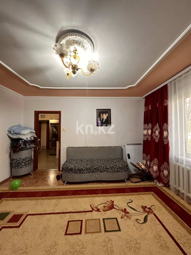 Продажа 4-комнатной квартиры, 74 м², ул. Таттимбета, дом  18 в Караганде - фото 4