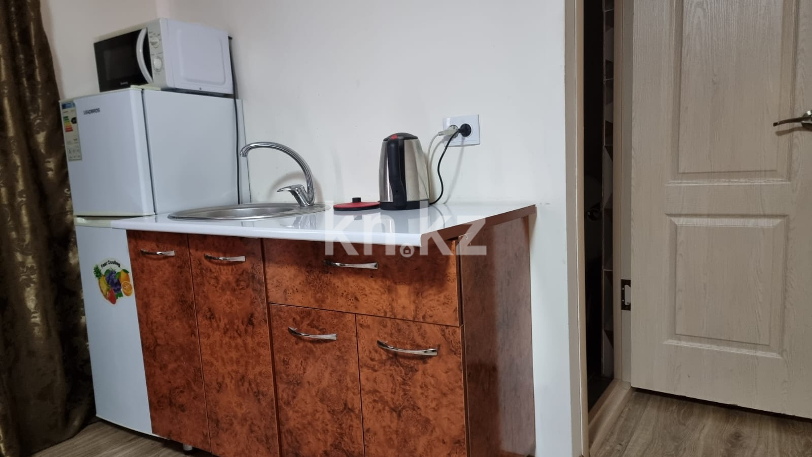 Аренда 1-комнатной квартиры посуточно, 27 м², пр. Абая, дом  90 - Гагарина в Алматы - фото 3