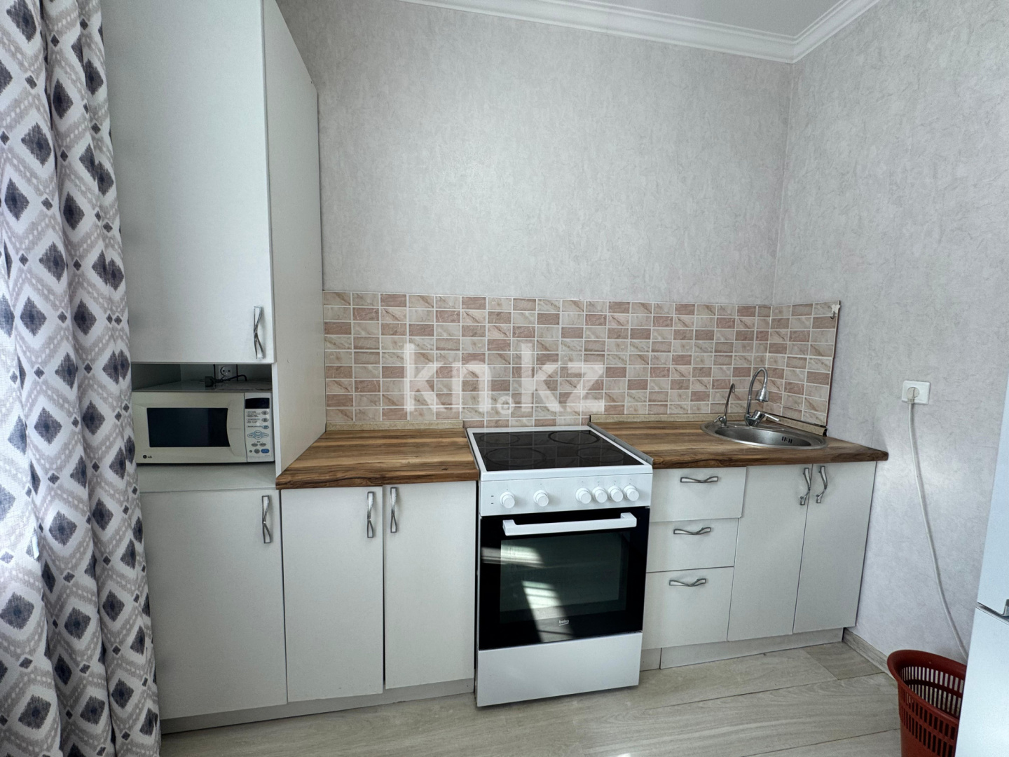 Аренда 1-комнатной квартиры, 40 м² в Астане