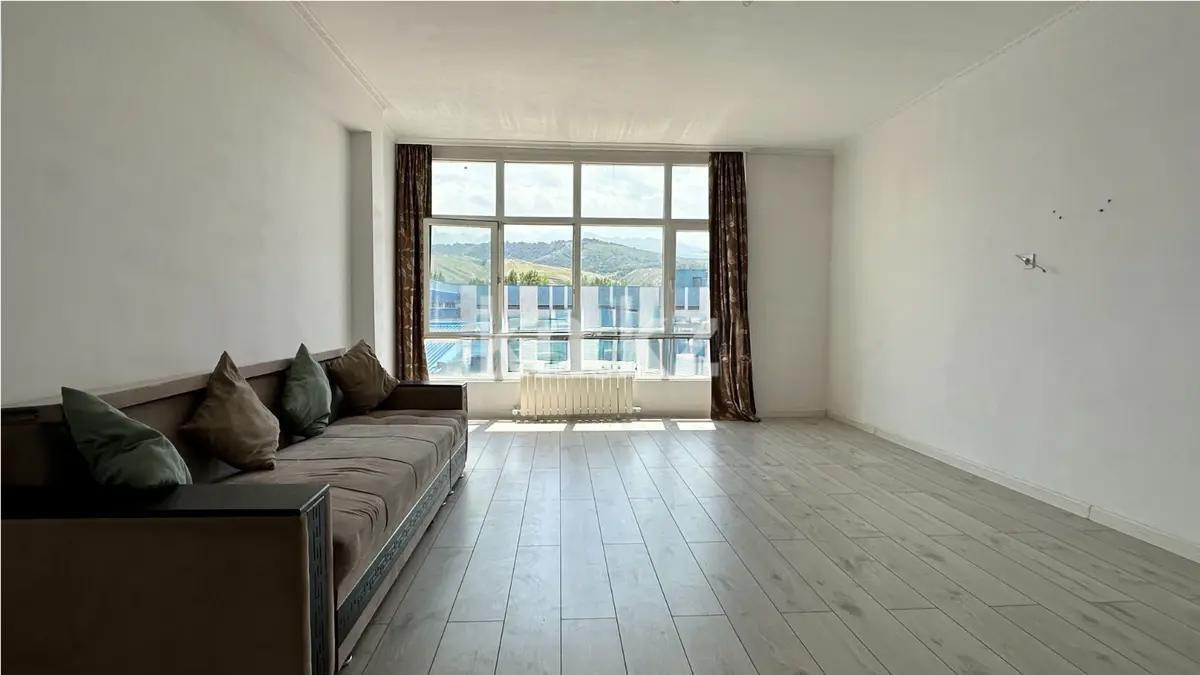 Продажа 1-комнатной квартиры, 54.5 м² в Алматы