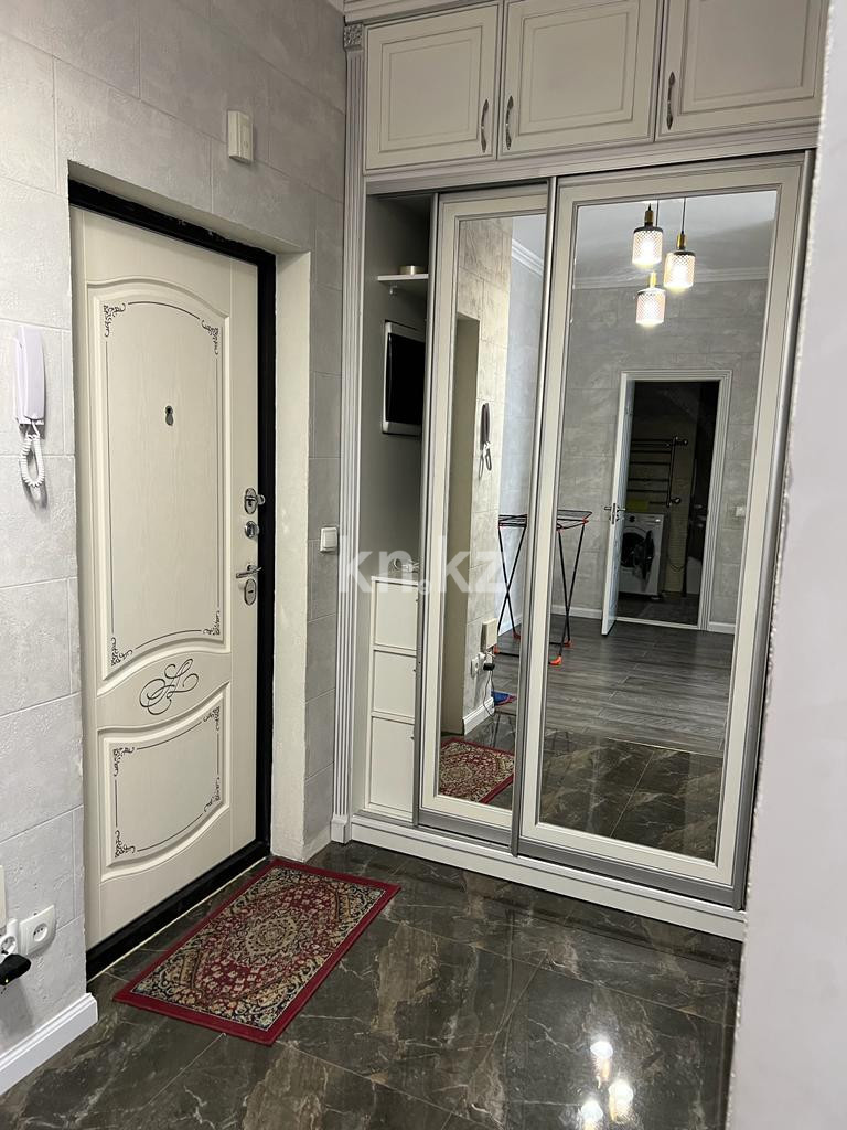 Аренда 3-комнатной квартиры посуточно, 3073 м², ул. Навои, дом  208/6 - ул. Торайгырова в Алматы - фото 2