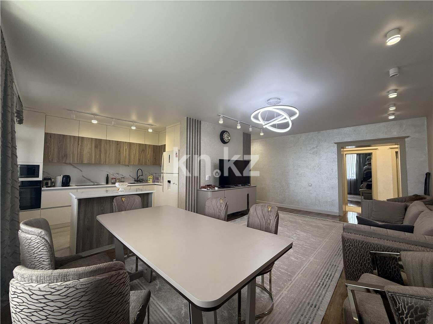 Продажа 5-комнатной квартиры, 152 м² в Караганде - фото 13