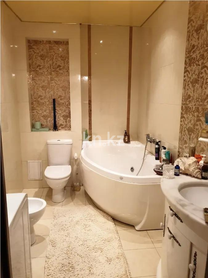 Продажа 3-комнатной квартиры, 134.5 м², ул. Кенесары, дом  1 в Астане - фото 3