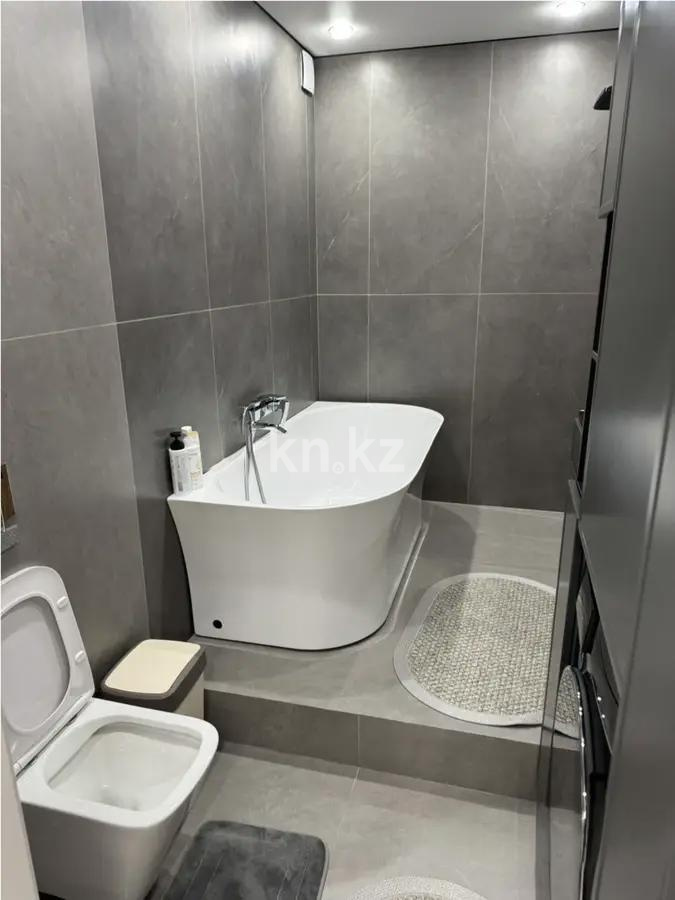 Продажа 2-комнатной квартиры, 53 м², ул. Утепова, дом  31 в Алматы - фото 4