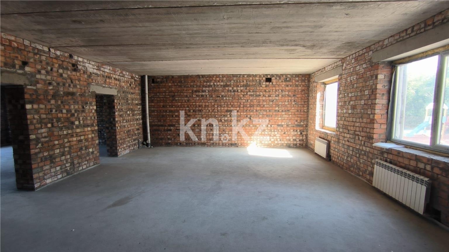 Продажа 3-комнатной квартиры, 96 м² в Караганде