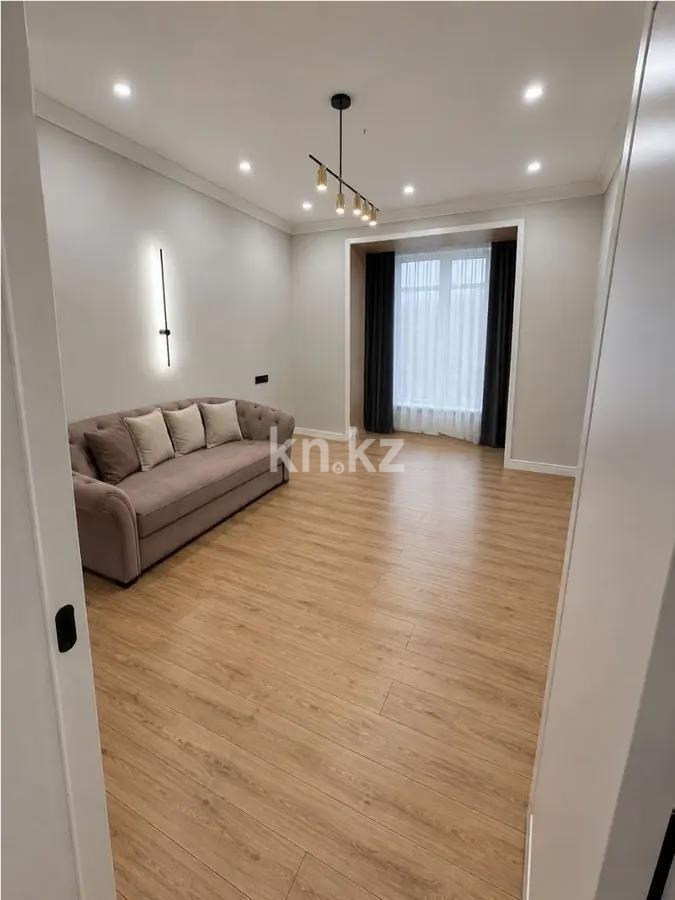 Продажа 4-комнатной квартиры, 190 м² в Астане - фото 2