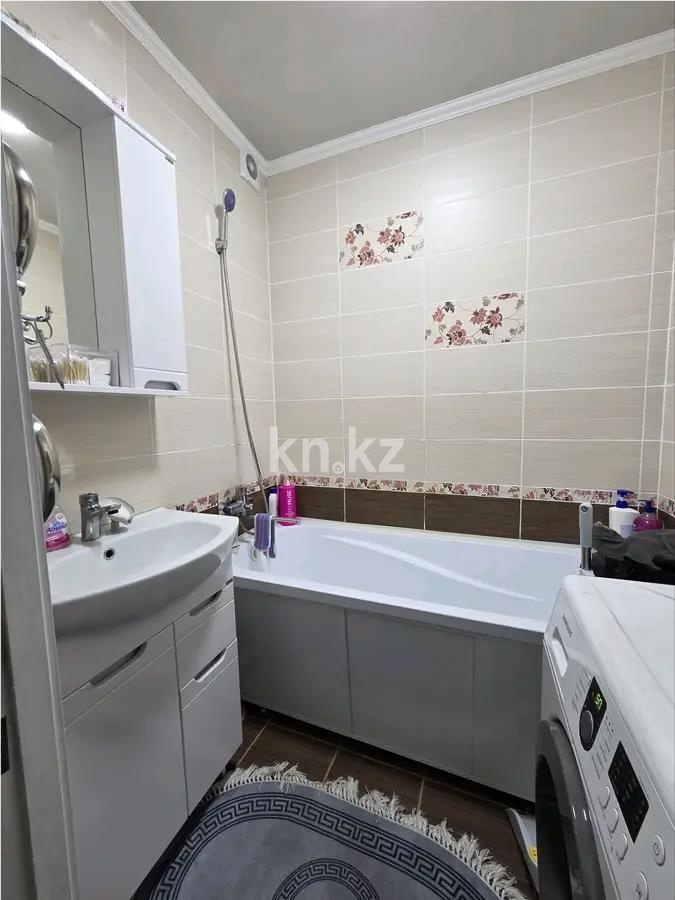 Продажа 4-комнатной квартиры, 78 м², пр. Республики, дом  30/2 в Караганде - фото 6