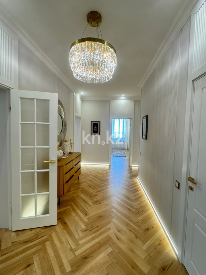 Продажа 4-комнатной квартиры, 175 м², ул. Жусан в Астане - фото 26