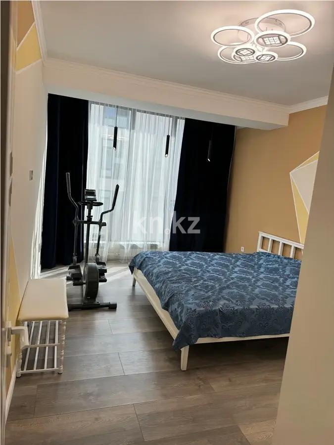 Продажа 3-комнатной квартиры, 97.2 м², ул. Кулболды, дом  1/2 в Алматы