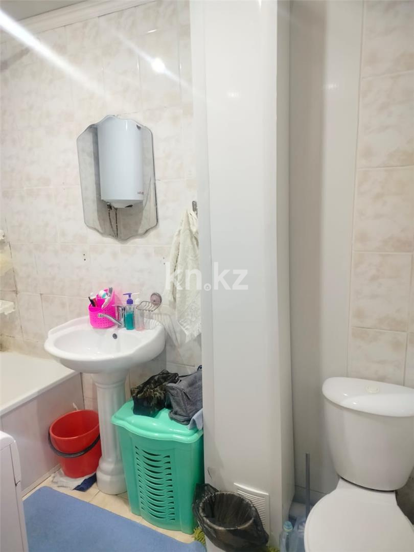 Продажа 3-комнатной квартиры, 65 м², мкр-н 15 в Караганде - фото 7