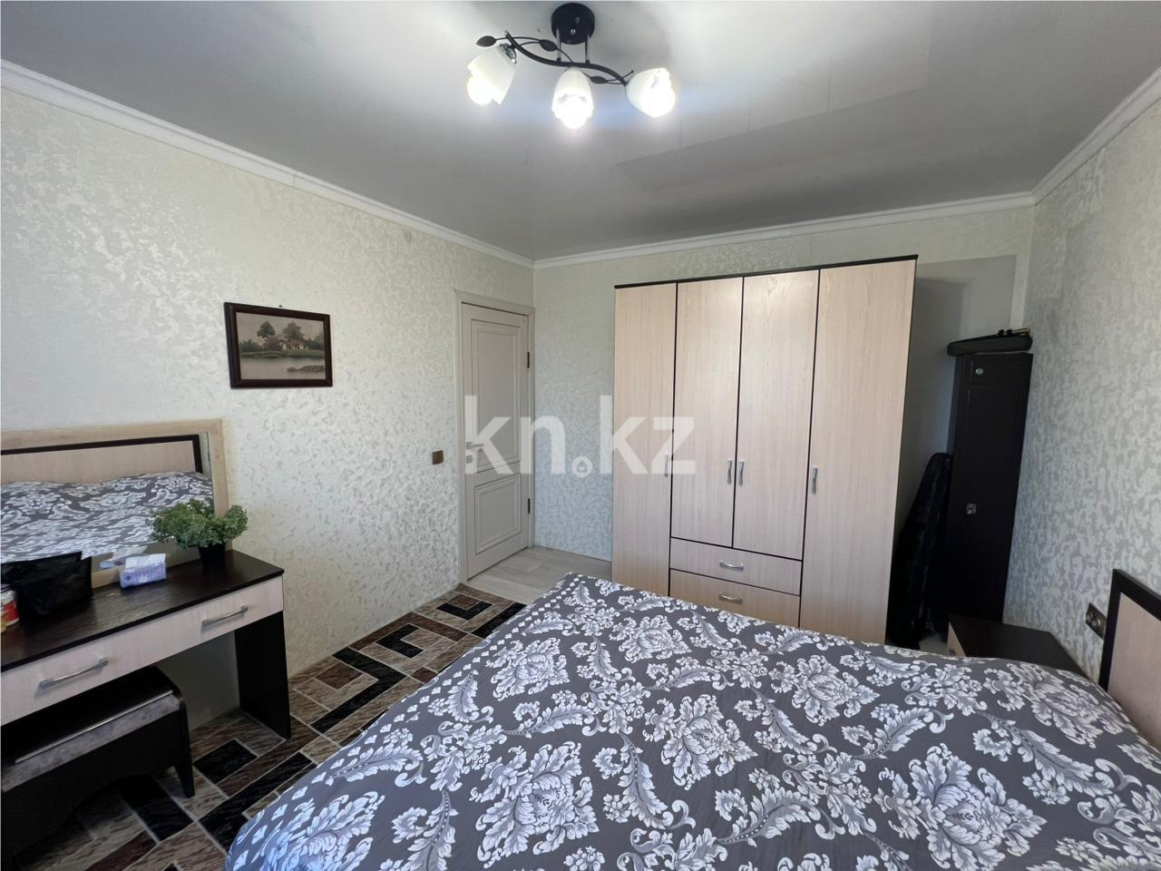 Продажа 3-комнатной квартиры, 61 м², ул. Ержанова, дом  42 в Караганде - фото 4