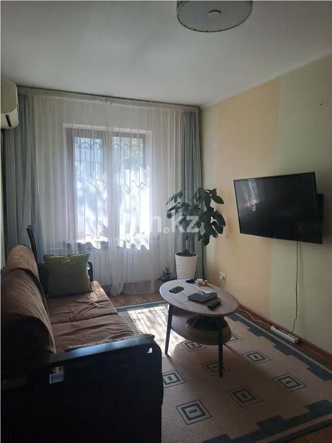Продажа 4-комнатной квартиры, 90 м² в Алматы
