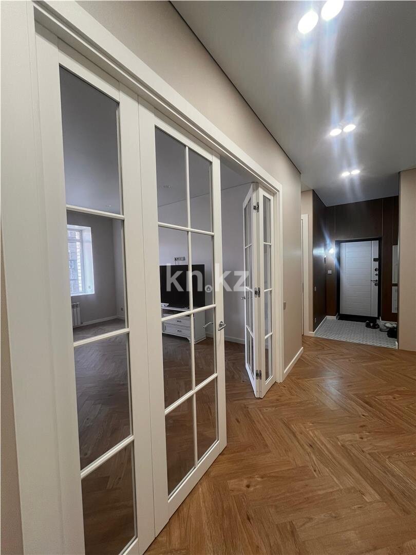 Продажа 3-комнатной квартиры, 100 м² в Караганде