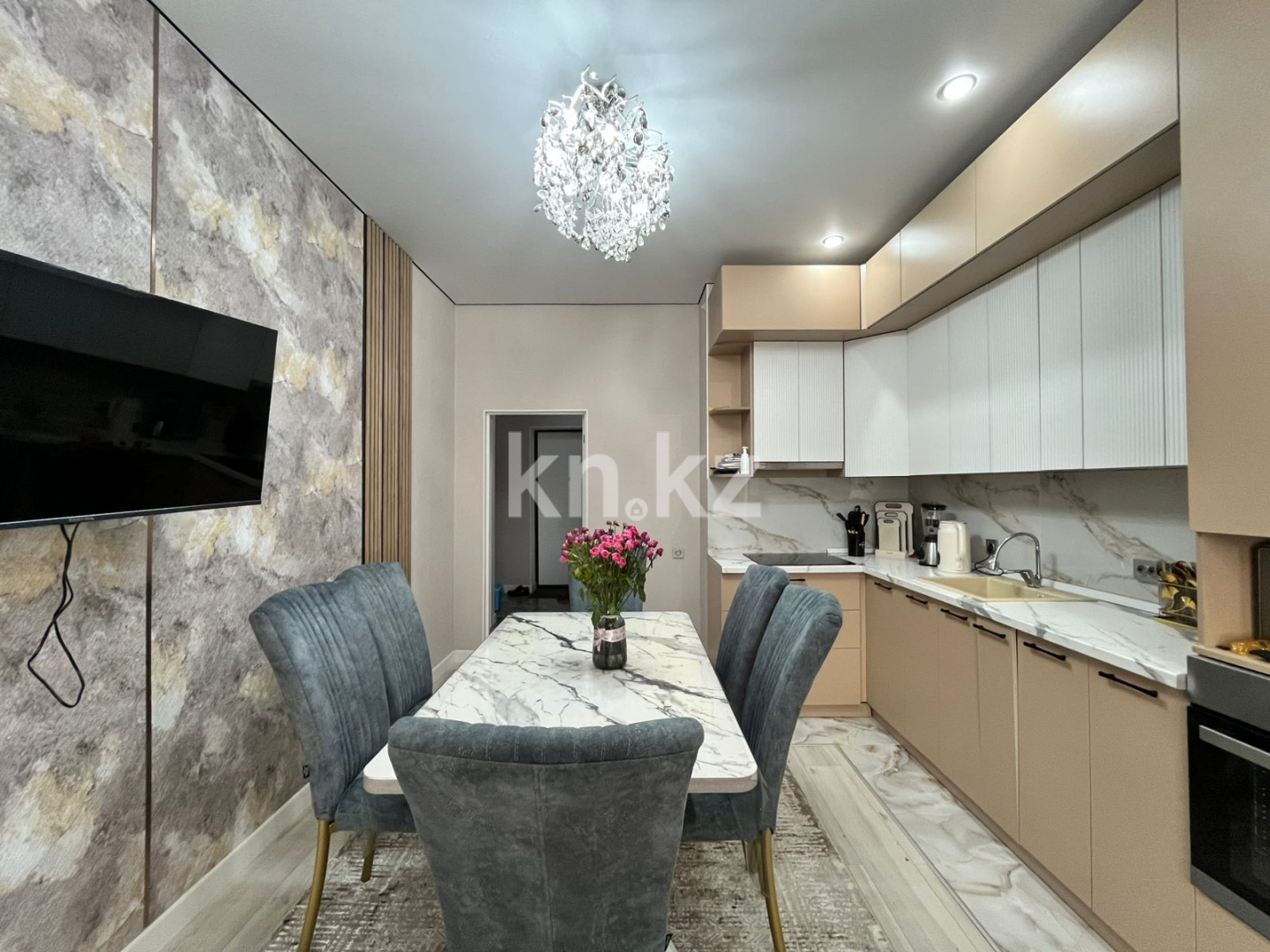 Аренда 2-комнатной квартиры посуточно, 50.6 м², пр. Райымбека, дом  348/1 - ул. Емцова в Алматы - фото 3