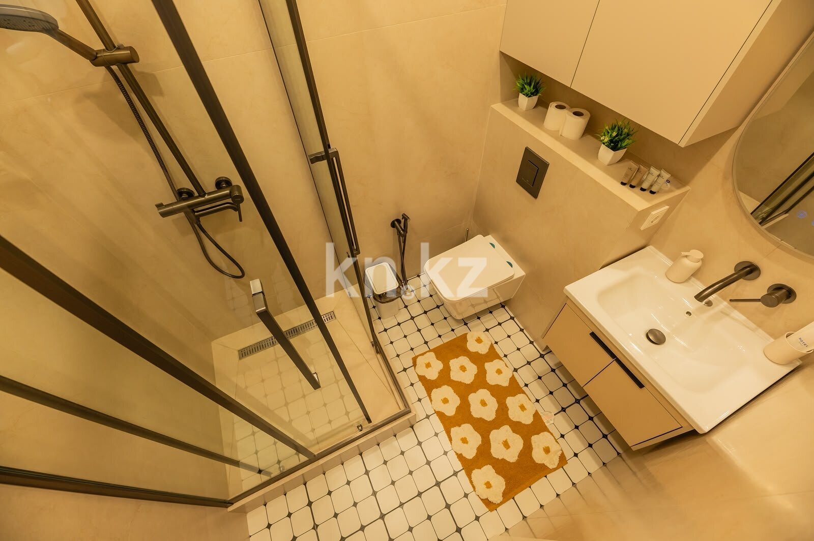 Аренда 3-комнатной квартиры посуточно, 85 м² в Алматы - фото 19
