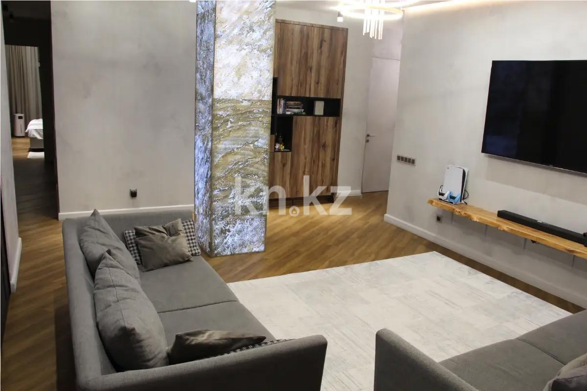 Продажа 4-комнатной квартиры, 130 м², пр. Мангилик Ел, дом  42 в Астане