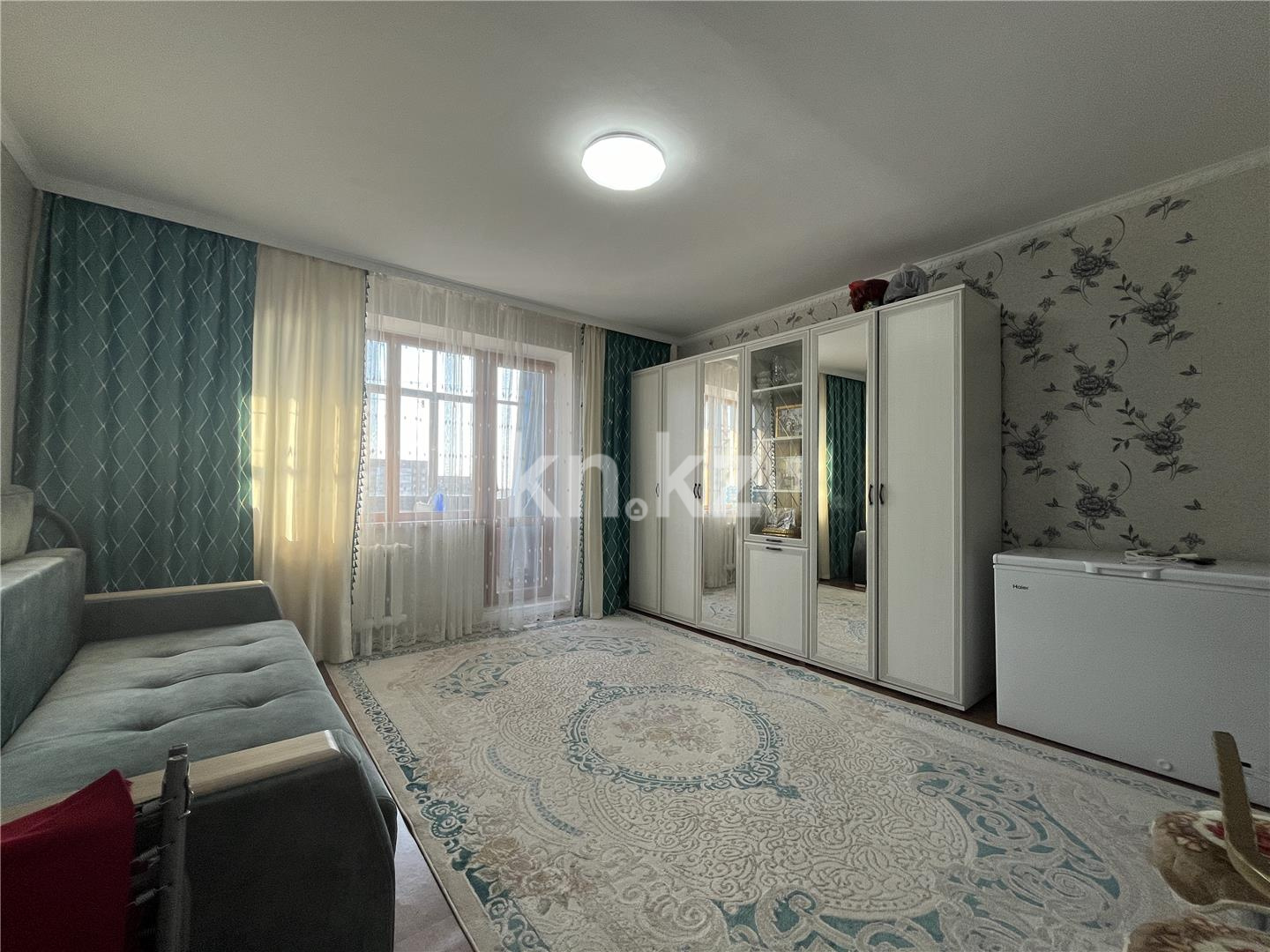 Продажа 1-комнатной квартиры, 36 м², мкр-н Голубые Пруды, дом  15 в Караганде - фото 2